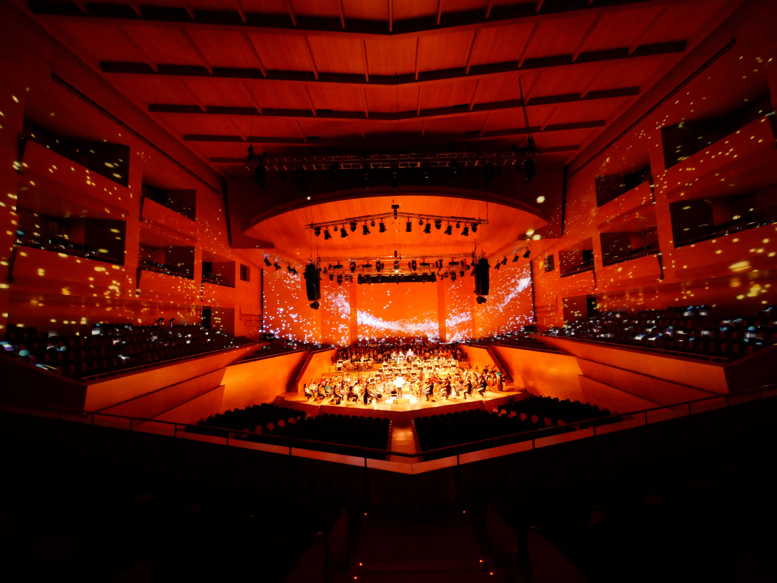 SlideMedia x Requiem Verdi